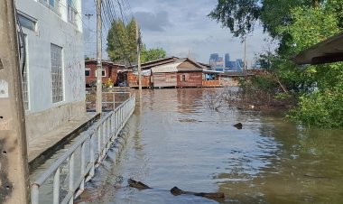 ชาวพระประแดงเตรียมพร้อมรับมือน้ำท่วม หลังระดับน้ำในแม่น้ำเจ้าพระยาเพิ่มสูง