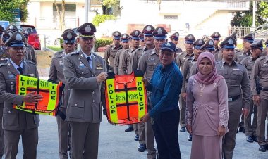 ตม.นราธิวาสเน้นย้ำให้ข้าราชการตำรวจปกป้อง บำบัดทุกข์บำรุงสุขให้แก่พี่น้องประชาชน