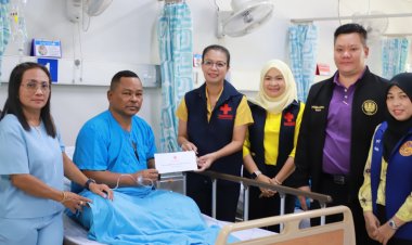 นายกเหล่ากาชาดจังหวัดนราธิวาสเยี่ยมเหยื่อไม่สงบในพื้นที่สุไหงปาดี