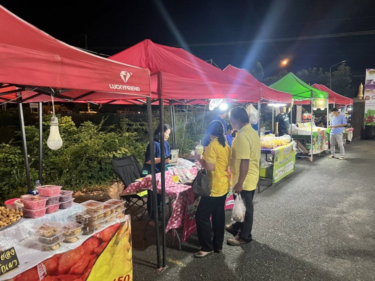 "ตลาดฮิมอ่าง"สร้างรายได้งามให้กับคนอำนาจเจริญ