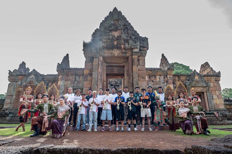 สุดอบอุ่น-ประทับใจ!สิงห์นักบิด MotoGP ทัวร์ย้อนยุค “ปราสาทหินเมืองต่ำ” สัมผัสมนต์ขลังแดนอีสาน
