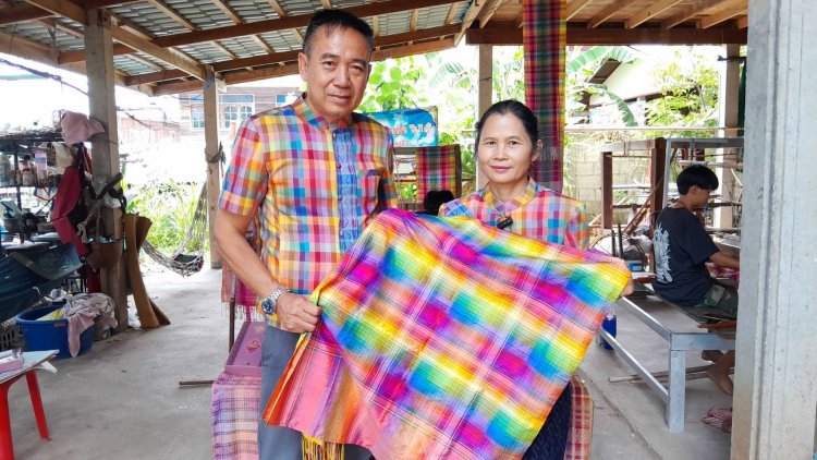 "ผ้าขาวม้าขิด ลาย11สี"สุดยอดซอฟต์พาวเวอร์ เมืองชัยภูมิ