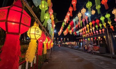 ปิดหมู่บ้านประดับโคมไฟกว่า 4 พันดวงในประเพณียี่เป็ง-ลอยกระทงบ่อพลอย