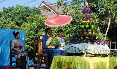 ยิ่งใหญ่อลังการ"งานประเพณีลอยกระทง-แข่งเรือประจำปี 2567" เมืองสกลนคร