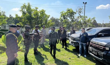 "ผู้การติ๊บ"สนธิกำลังสกัดตรวจยึดรถยนต์ 4 คันเตรียมส่งนายทุนข้ามชาติ