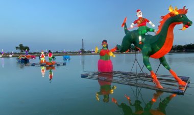 ยิ่งใหญ่อลังการลอยกระทงพระประทีปพระราชทาน-เทศกาลหุ่นโคมไฟโคราช