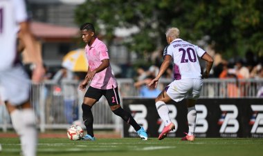 ปราสาทสายฟ้า ไม่พลาดบุกฟาด กระรอกขาวจ้าวสนาม 4-0 ฉลุ่ยสู่ 32 ทีม ช้าง เอฟเอ คัพ