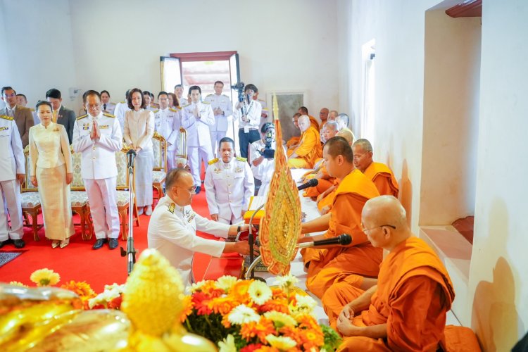 คปภ.ถวายพระกฐินพระะราชทานปี2567 วัดป่าโมกวรวิหาร จังหวัดอ่างทอง
