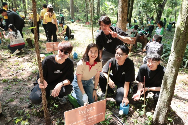 สระบุรี - ซีพี-เมจิ ต่อยอด 'ซีพี-เมจิ รีไซขุ่น ปี 2' พาบาริสต้าปลูกต้นไม้ 1,000 ต้น หนุนเมืองคาร์บอนต่ำแห่งแรกของไทย