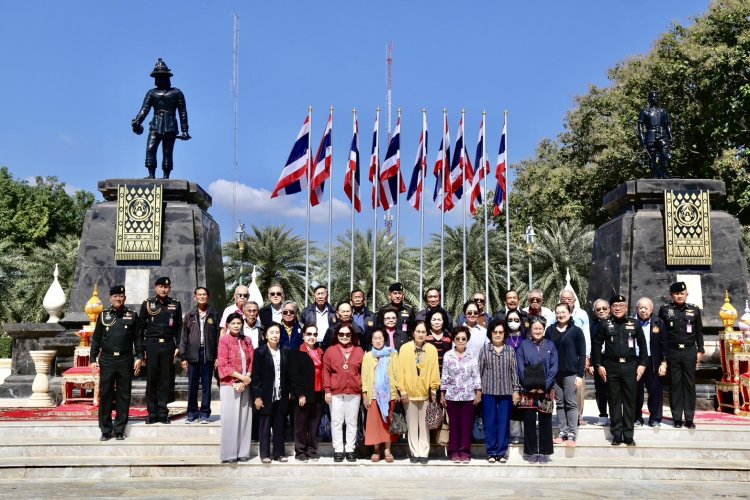 ชิลรับลมหนาวที่เขาค้อ ร่วมเทิดเกียรติ “วีรบุรุษเขาค้อ” ณ เรือนร่มเกล้า กับ ชมรม นตน. 18 และ จปร.11