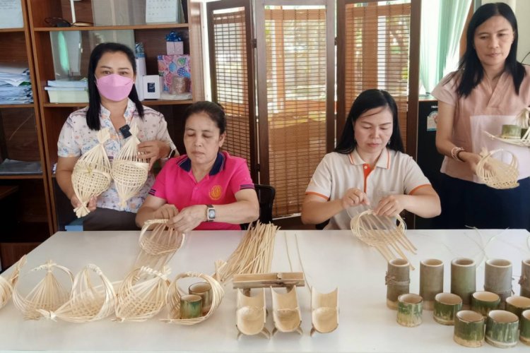 ไอเดียเก๋!ผลิตภาชนะจัดเบรกจากไม้ไผ่เป็นมิตรสิ่งแวดล้อมส่งเสริมภูมิปัญญา