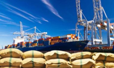 สมรภูมิส่งออกข้าวปี 68 เดือด! อินเดียกลับสู่ตลาดกระทบไทย ลุ้นค่าเงินบาทรับมือการแข่งขัน