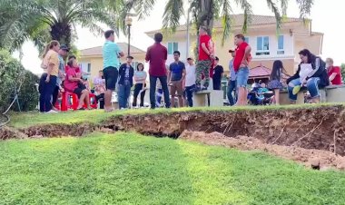 หาดใหญ่น้ำลด เขื่อนกั้นน้ำหมู่บ้านดังพัง ถนนทรุด ชาวบ้านผวาหวั่นบานปลาย