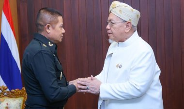 มทภ.4 นำคณะเยี่ยมคารวะ จุฬาราชมนตรีขอคำแนะนำในการปฏิบัติงานในพื้นที่