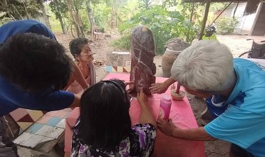 คอหวยอุทัยธานีแห่ขอโชคปลัดขิกได้เลขเด็ดลุ้นหวยงวด 16 ธ.ค.นี้
