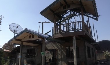 ตายายหมดตัวเก็บมาทั้งชีวิต!ไฟไหม้บ้านวอด 2 หลัง เงินสดกว่าล้าน-ทอง เป็นตอตะโก