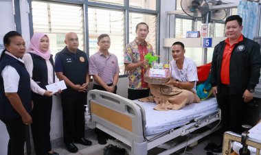 ผู้ว่าฯ นราธิวาสรุดเยี่ยมจนท.ได้รับบาดเจ็บจาคนร้ายปาระเบิดไปป์บอม ใส่ด่านตรวจบือราเป๊ะ