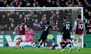 ลิเวอร์พูล บุกถล่ม เวสต์แฮม-แมนฯซิตี้ คืนฟอร์มเก่ง ไล่อัด เลสเตอร์