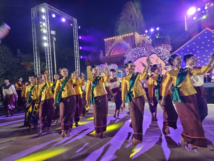 รมว.สุดาวรรณ เตรียมเสนอ “ประเพณีลอยกระทง”ขึ้นทะเบียนต่อยูเนสโก