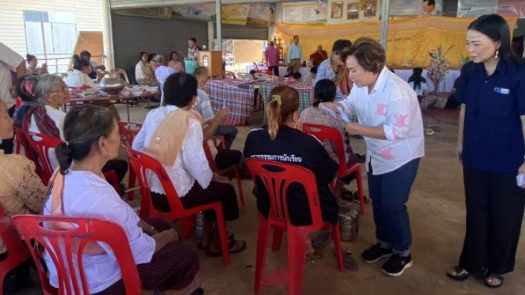 ผู้สมัครนายกอบจ.ปราจีนบุรีเบอร์3 ลงพื้นที่หาเสียงอวยพรปีใหม่ในงานบุญ