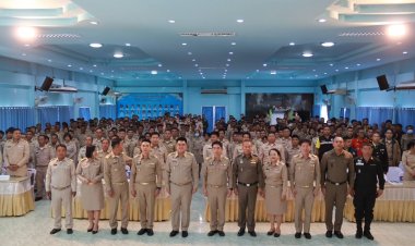 พ่อเมืองตาก  เน้นย้ำ การแก้ไขปัญหาความยากจน ยาเสพติด การปรับโครงสร้างหนี้