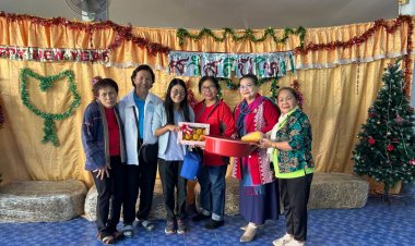 ชุมชนมณีไพรสณฑ์  จัดสวัสดีปีใหม่ 2568 มอบของขวัญและจัดเลี้ยงอาหารผู้สูงอายุ