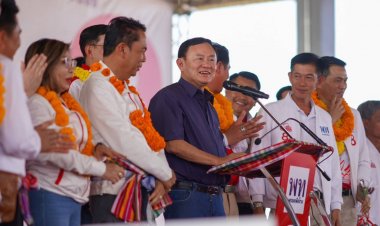 “ทักษิณ” ยันไม่มีปฏิวัติ-ยุบสภา ลั่นลูกให้ปราศรัยวันละ 3 เวทีพอ