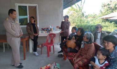 นอภ.กันทรารมย์ รุดเยี่ยมให้กำลังใจญาติเหยื่อปมฆ่าปาดคอดับคาบ้าน