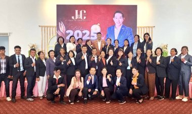 J&C กัมพูชาจุดพลุธุรกิจฉลองปีใหม่