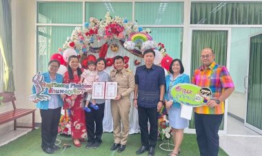 อำเภอภูเขียวจัดพิธีจดทะเบียนสมรสเท่าเทียม  2 คู่รักชื่นมื่น