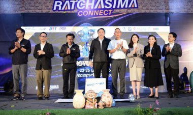 “สุชาติ” นำทัพ “สินค้าชุมชน บุกเมืองย่าโม ช่วยเหลือประชาชนลดค่าครองชีพ