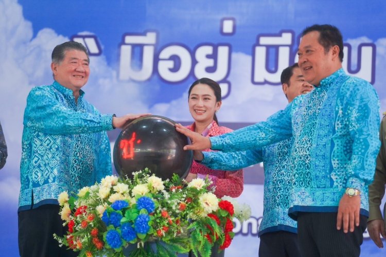 นายกฯล่องใต้เยือนนราธิวาสเปิดมหกรรมไกล่เกลี่ยหนี้ดึงเทคโนฯมาใช้ทำให้ขั้นตอนเร็วขึ้น