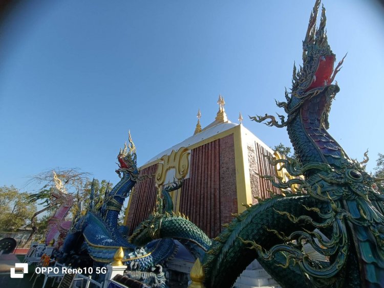 กราบไหว้พระธาตุ ร่วมบวงสรวง “สถูปพระธาตุพนม” เป็นสิริมงคลคนปีวอก