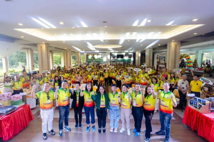 สมาพันธ์ชมรมคุ้มครองผู้บริโภคจัดงานเลี้ยงปีใหม่ที่อบอุ่นให้กับมวลสมาชิกของสมาพันธ์ฯ