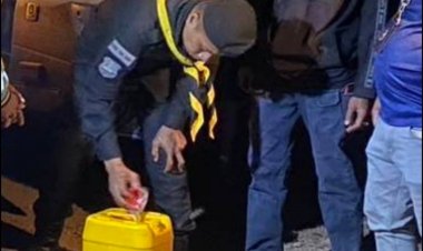 ทหาร ตำรวจ ปกครอง  จับกุมบุคคลลักลอบนำส่งน้ำมันไปฝั่งเมียนมา