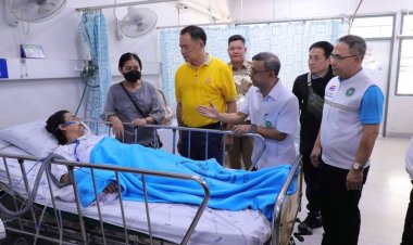 "อนุทิน"ล่องใต้เยี่ยมชาวบ้านเหยื่อคนร้ายลอบยิงขณะหาของป่าในพื้นที่รือเสาะ