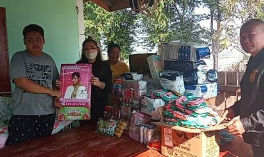 สองคู่รัก ขอเป็นสะพานบุญ มอบสิ่งของให้กับผู้พิการยากไร้แทนดอกกุหลาบ