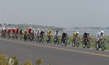 “พีระพล” คว้าเหรียญเงินประวัติศาสตร์“เสธ.หมึก” ชื่นชมผลงานทัพนักปั่นไทย