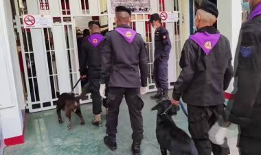 ผู้ว่าฯศรีสะเกษปล่อยแถวกองกำลังผสมร่วมปฏิบัติการจู่โจมตรวจค้นเรือนจำจังหวัด