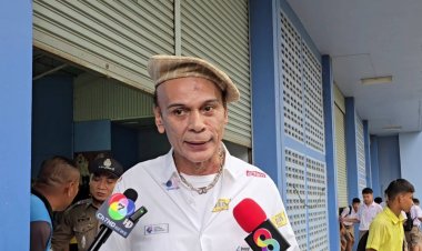 "ชาดา"สั่งห้ามครูแบทแมน-ผอ.ห้ามเข้าโรงเรียนเด็ดขาด