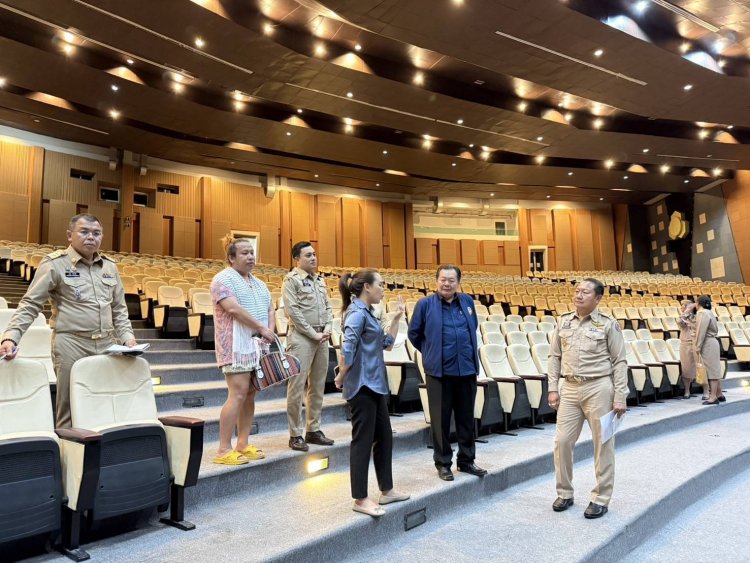 "ไตรศุลี"ลงพื้นที่ศรีสะเกษติดตามการขับเคลื่อนตามนโยบายกระทรวงมหาดไทย