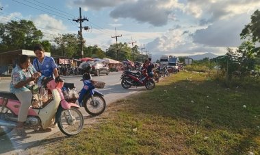 "ตลาดนัดท้องถิ่น"เมืองลุง  กระตุ้นศก.รากหญ้า เงินสะพัด 5 แสน/วัน