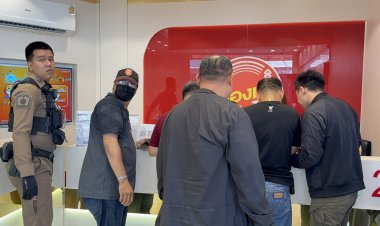 คนร้ายควงปืนบุกเดี่ยวชิงทองร้านดังย่านปทุมฯเชิด 13 บาท หนีลอยนวล