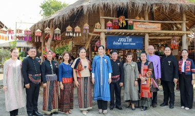 วธ.เปิดโครงการ 1 อำเภอ 1 ลานสร้างสรรค์ “จิ๊มเจื่องกิ๋น อิ้นแก๊น ดินแดนไต๊ดำ”