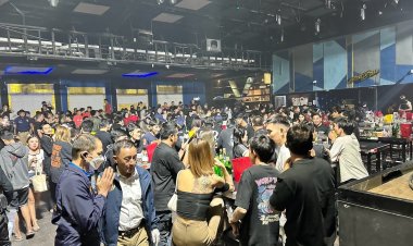 เปิดปฏิบัติการ "สิงห์ดับแสง"ทลายผับเถื่อนสามพราน ยาเสพติดอื้อ ฉี่ม่วง 81 คน