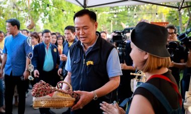 "อนุทิน" ชื่นชมกิจกรรม "โฮมกันทร์" มุ่งชูอัตลักษณ์ "กันทรลักษณ์"