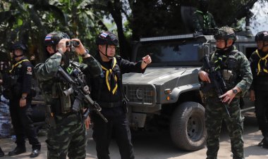 รบดุเดือดติดชายแดนตาก กะเหรี่ยง KNLA บุกโจมตีทหารเมียนมา ตอบโต้หลังถูกทิ้งบอมบ์ถล่ม