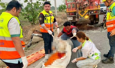 พระซิ่งเก๋งชนท้ายรถเครนขุดเจาะเสาไฟฟ้ามรณะภาพ 1 สาหัส 3