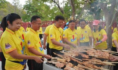 ศรีสะเกษฉลอง 48 ปีห้วยทับทันจัดใหญ่เทศกาลไก่ย่างโลก-ของดีหนึ่งเดียวอำเภอห้วยทับทัน