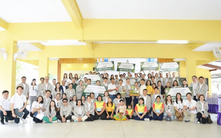 นักศึกษาสถาบันพระปกเกล้าหลักสูตร ปรม. รุ่นที่ 24 ร่วมใจจัดกิจกรรมเพื่อสังคม ที่ รร.ระยองปัญญานุกูล